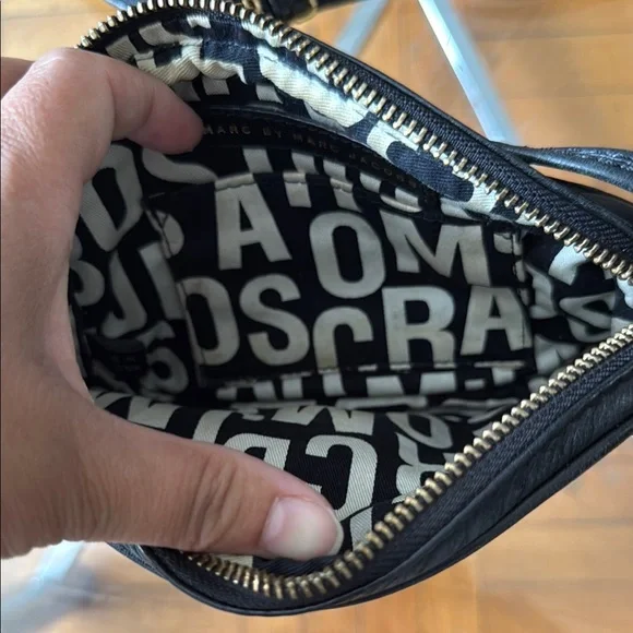 Marc by Marc Jacobs Black Leather Crossbody Bag - Picture 4 of 11